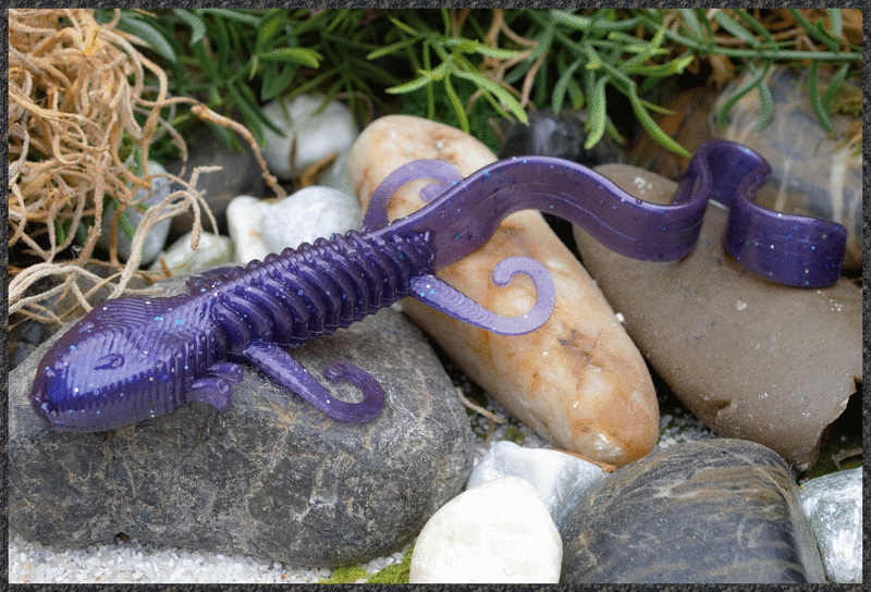 black salamander fishing lure Diesel Dawg 7.5
